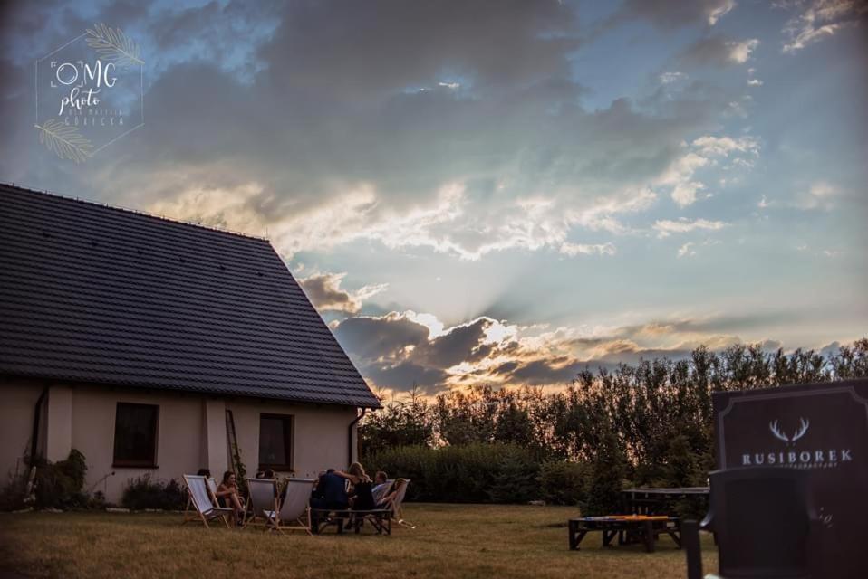 Rusiborek Dom Polazejewo Buitenkant foto
